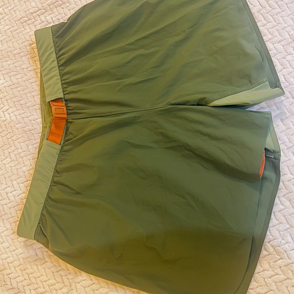 Tracksmith Green Athletic Shorts Lightweight Elastic Waist